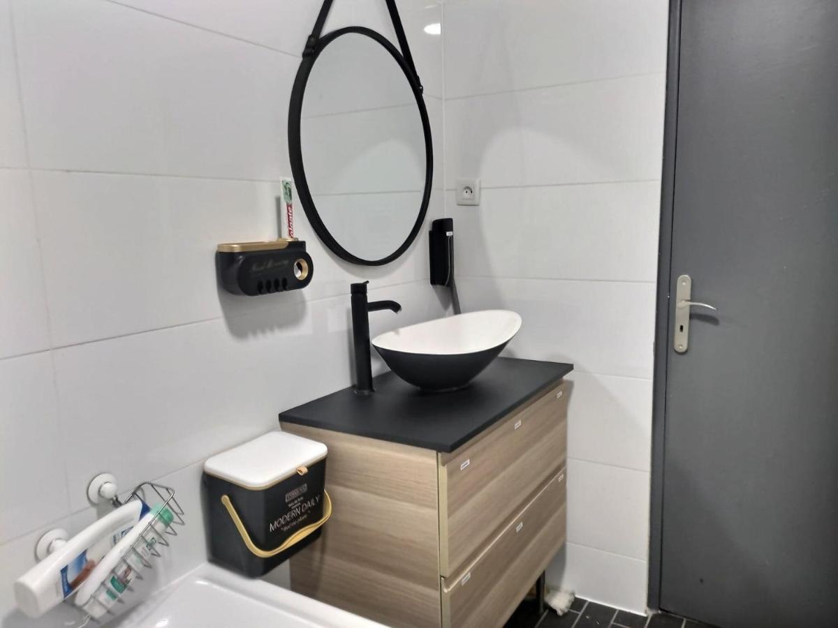 Ch Privee 18M - Canape - Netflix - Appart 120M Woippy Esterno foto
